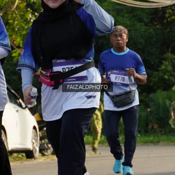 Runner Photo 3478136
