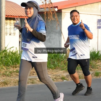 Runner Photo 3478270