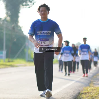 Runner Photo 3478291