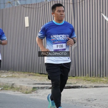 Runner Photo 3478333