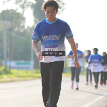 Runner Photo 3478366
