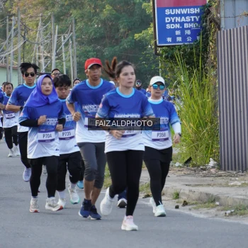 Runner Photo 3478411