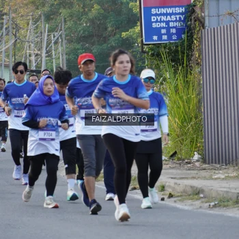 Runner Photo 3478421