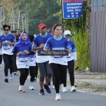 Runner Photo 3478431