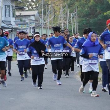 Runner Photo 3478472