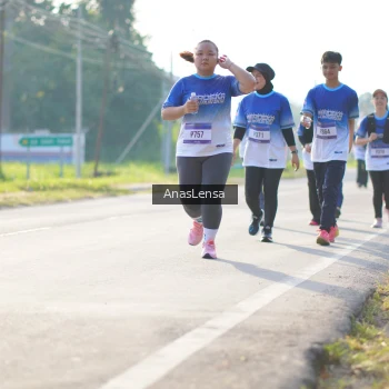 Runner Photo 3478487