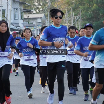 Runner Photo 3478530