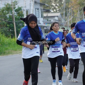 Runner Photo 3478578