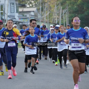 Runner Photo 3478718