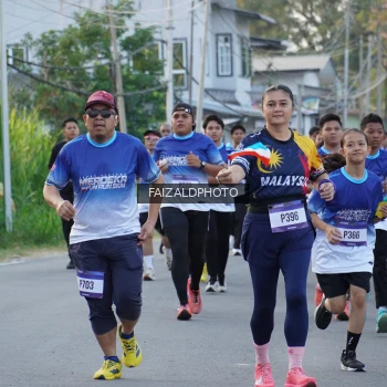 Runner Photo 3478753