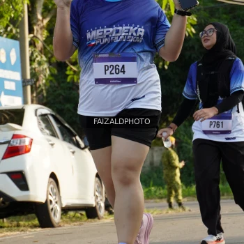 Runner Photo 3478836