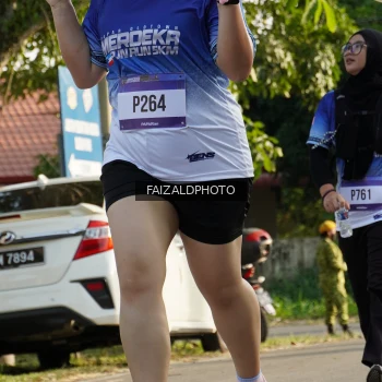 Runner Photo 3478840