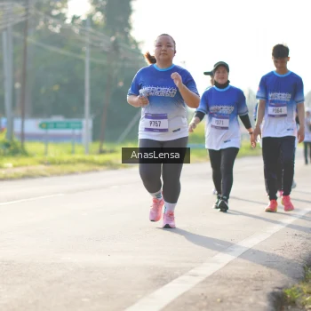 Runner Photo 3478846