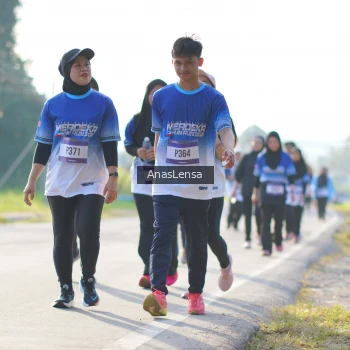 Runner Photo 3478849