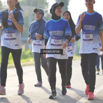 Runner Photo 3478885