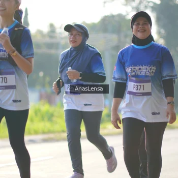 Runner Photo 3478904