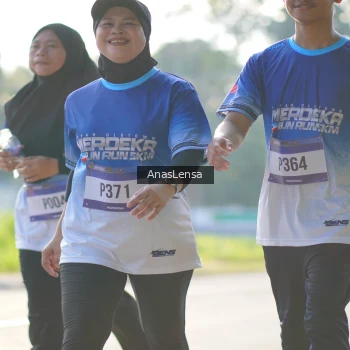 Runner Photo 3478907