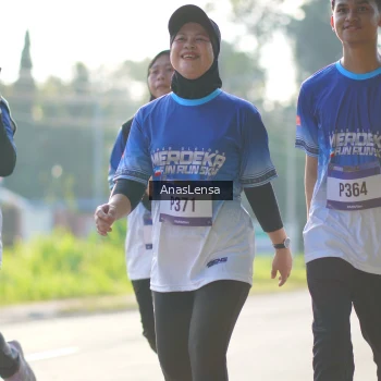 Runner Photo 3478909
