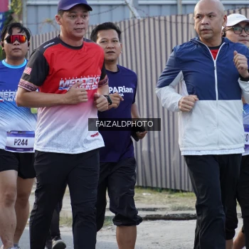 Runner Photo 3478926