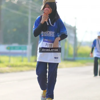 Runner Photo 3478943