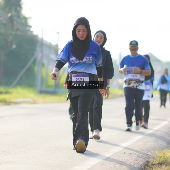 Runner Photo 3478948