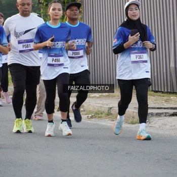 Runner Photo 3478962