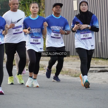 Runner Photo 3478970