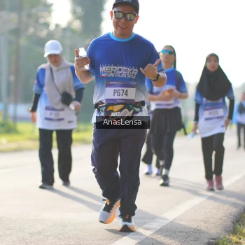 Runner Photo 3479011