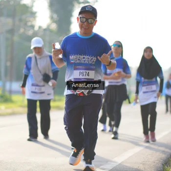 Runner Photo 3479014