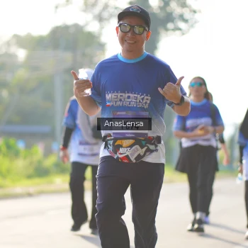 Runner Photo 3479030