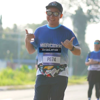 Runner Photo 3479037