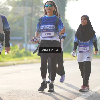 Runner Photo 3479053