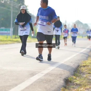 Runner Photo 3479118