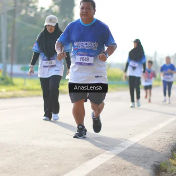 Runner Photo 3479122
