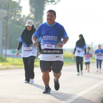 Runner Photo 3479123