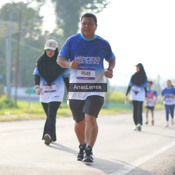 Runner Photo 3479127