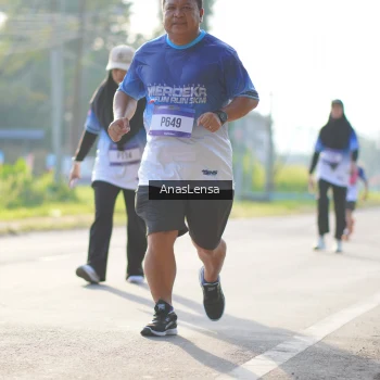 Runner Photo 3479129