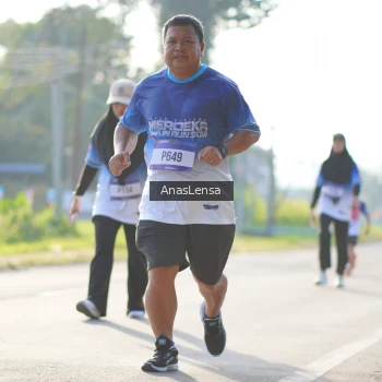 Runner Photo 3479130