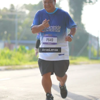 Runner Photo 3479145