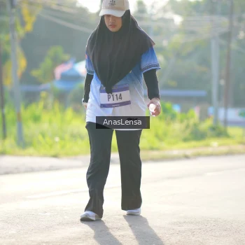 Runner Photo 3479149