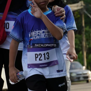 Runner Photo 3479155