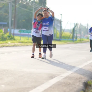 Runner Photo 3479221