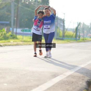Runner Photo 3479223