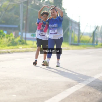 Runner Photo 3479230