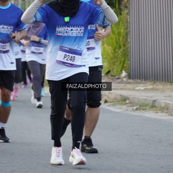 Runner Photo 3479286