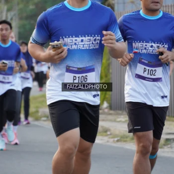 Runner Photo 3479359