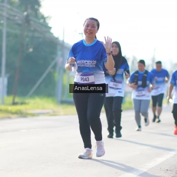 Runner Photo 3479369
