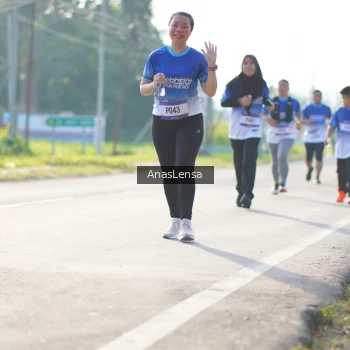 Runner Photo 3479373