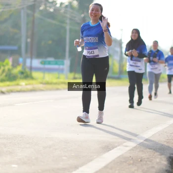 Runner Photo 3479376