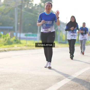 Runner Photo 3479378